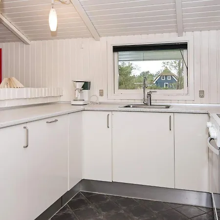 Three-bedroom Holiday In 37 בית נופש *